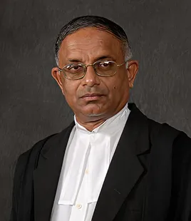 Dr. Jayampathy Wickramaratne